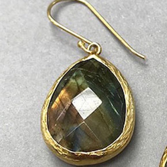 Genuine Labradorite Bezel Set Teardrop In 18KGold Vermeil-Boutique - Picture 2 of 4